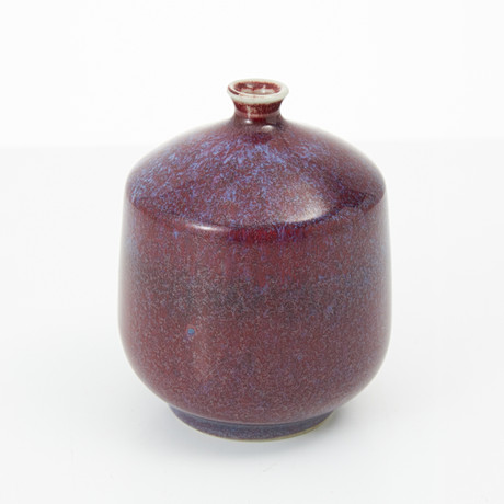 SVEN HOFVERBERG. Vase, oxblood glazed stoneware, signed, own