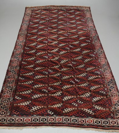 MATTA, Turkmen, ca 313 x 193 cm.
