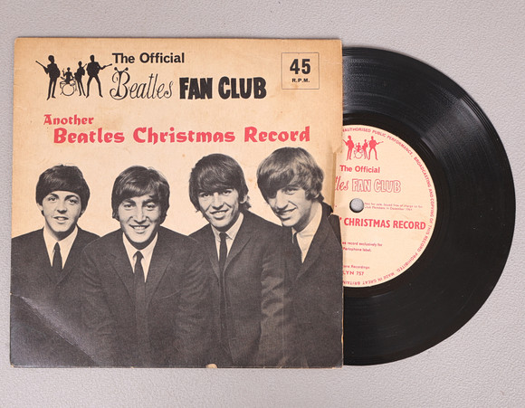 THE BEATLES - ANOTHER BEATLES CHRISTMAS RECORD. Collectables