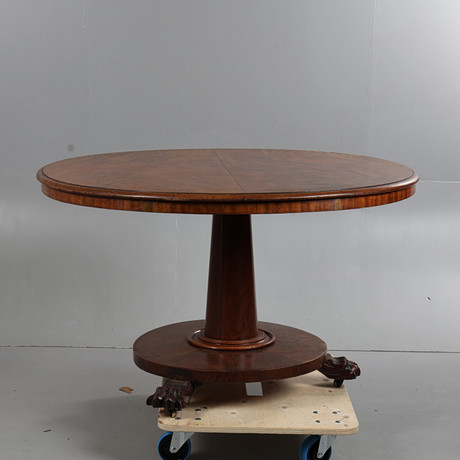 AN EARLY 19TH CENTURY MAHOGANY BREAKFAST TABLE. Furniture - Tables ...