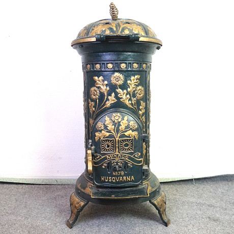 KAMIN. "Mikado", no 79, gjutjärn, Husqvarna.