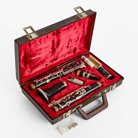 CLARINET Lignatone, Czechoslovakia, 1900s. Collectables