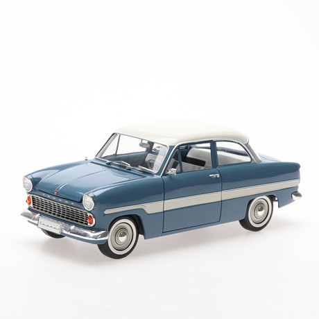 MODELLBIL, Ford Taunus 12 M, Revell, skala 1:18.