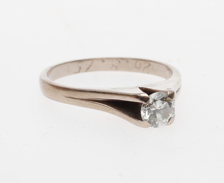 RING, 18k, med diamant 0.30 ct, vikt ca 4 gr.