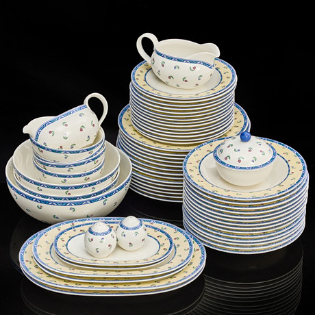 A set of 38 'Adeline' porcelain tableware, Villeroy & Boch