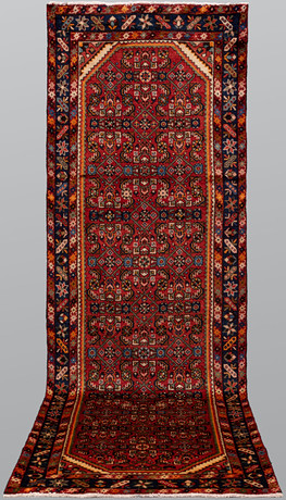 ORIENTMATTA. Hosseinabad gallerimodell, 315 x 105 cm. på auktion hos Gomér & Andersson Nyköping