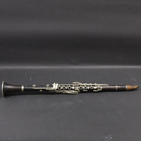 CLARINET Lignatone, Czechoslovakia, 1900s. Collectables