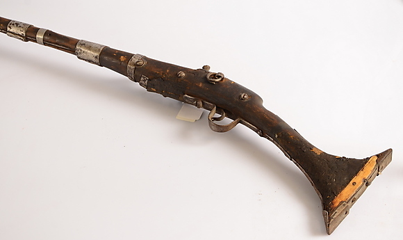 Flintlock rifle, oriental, 19th century. Weapons & Militaria - Guns ...