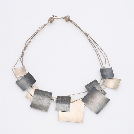 COLLIER, STERLINGSILVER, DELVIS RHODINERAT, OKÄND TILLVERKARE, MÄRKT MK, 43 g. på auktion hos Crafoord Auktioner Lund