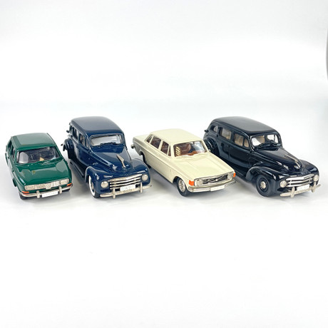 ROBEDDIE, MODELLBILAR, 4st, 1969, 2st 1950 och 1973, SAAB, VOLVO, originalförpackningar.