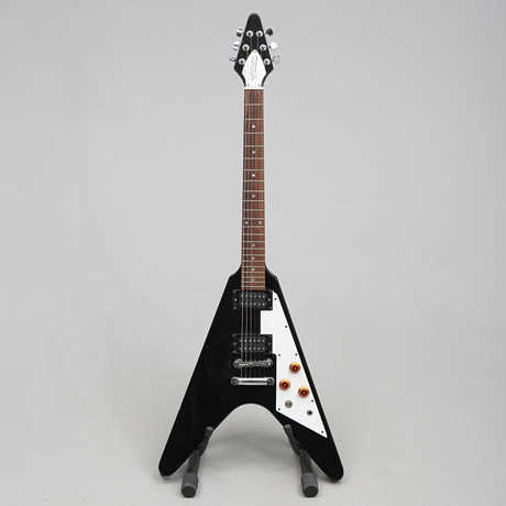 Elgitarr, Flying V, "Williams". inkl case/låda.