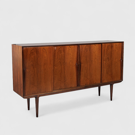 DANSK DESIGN. Sideboard in rosewood veneer with solid rosewood legs ...