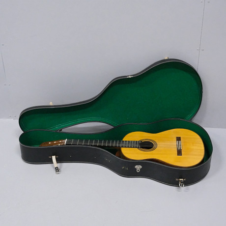 GUITAR, Maxwin, no 212E, Japan. Collectables - Musical