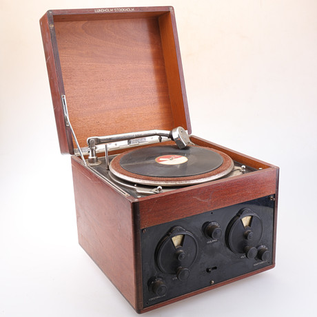 A radiogramophone, Lundholm Stockholm, 20th century. Collectables ...
