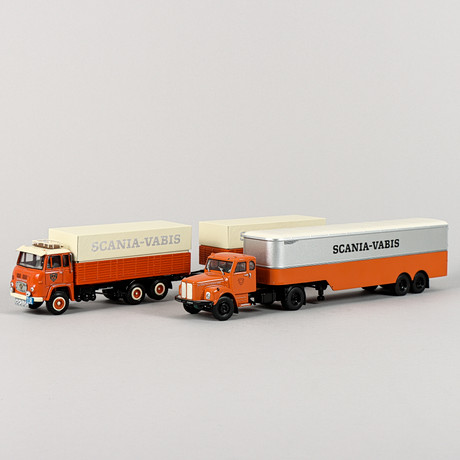 TEKNO SCANIA-VABIS 76 truck, orange cab, blue chassis. Toys