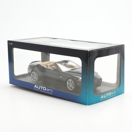MODELLBIL, Jaguar X Convertible, AutoArt Performance, skala 1:18.