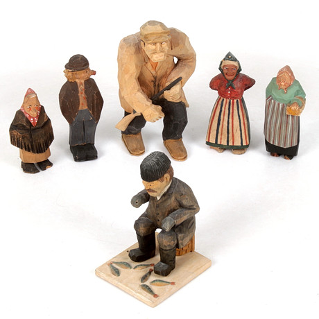 A set of 6 wooden figures, carved and painted wood, 20th century ...