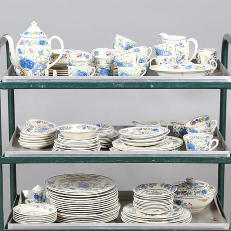 A MASON REGENCY PATTERN PART DINNER WARE AND TEA SERVICE. Ceramics ...