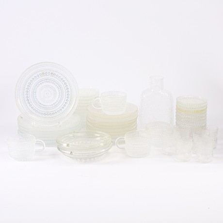 OIVA TOIKKA. “Fauna”, 7 bowls, Arabia, Finland. Glass - Utility