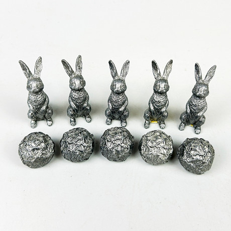 GROUP OF METAL RABBITS. Miscellaneous - Miscellaneous - Auctionet