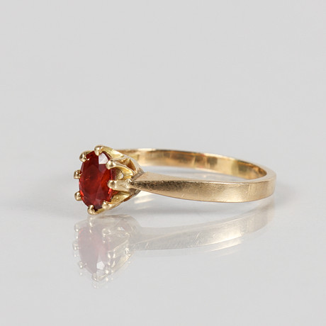 RING 18k guld med slipad röd sten, Kå-Ce Guldsmedja AB, Stockholm 2000 ...