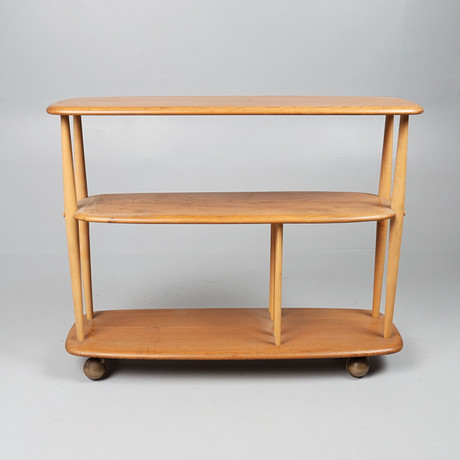 ERCOL WINDSOR ELM OCH BOK ”MINI GIRAFF” VAGNBOKHYLLA, MODELL 361.