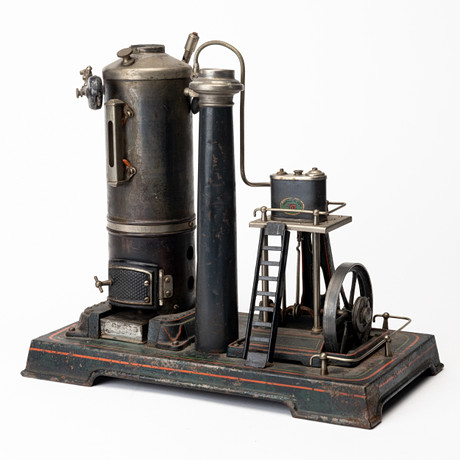 DOLL 352 standing steam engine on plinth, Germany early 20th century ...