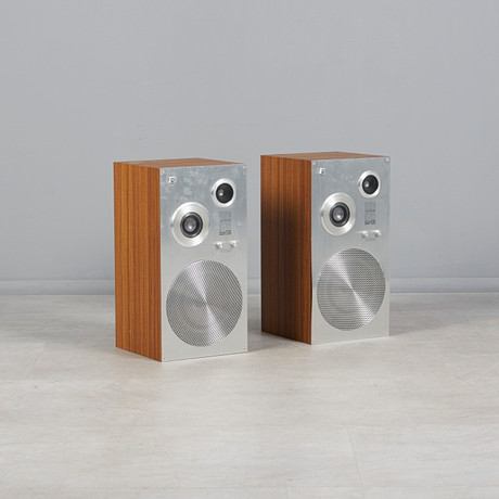 Living Audio for Chrysler Electric, speaker, model 'CL-3', wooden