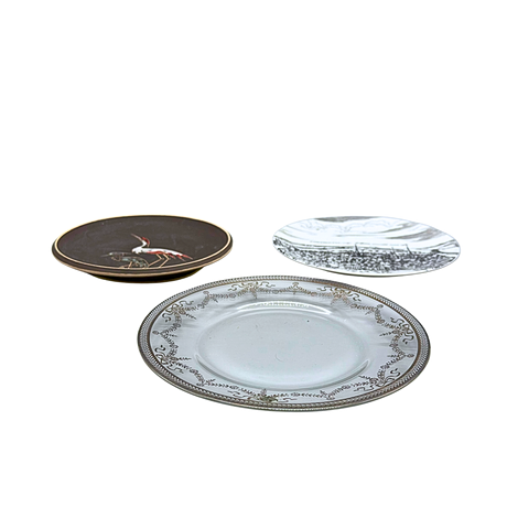THREE DIFFERENT COLLECTION PLATES. Collectables - Other collectables ...