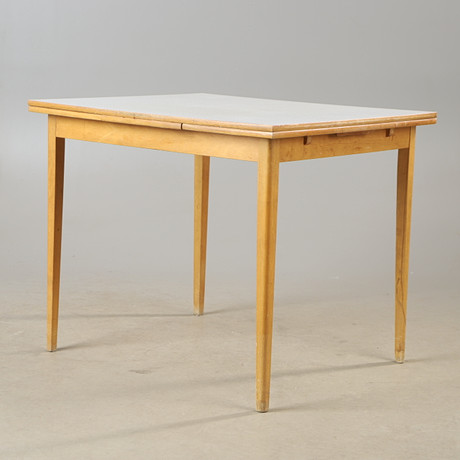 SIGVARD BERNADOTTE. A mid-20th century perstorp table with beech ...