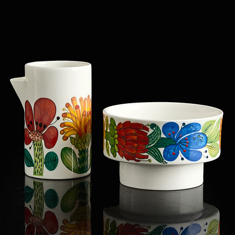 A “Pynta” porcelain bowl by Stig Lindberg, Gustavsberg. Ceramics