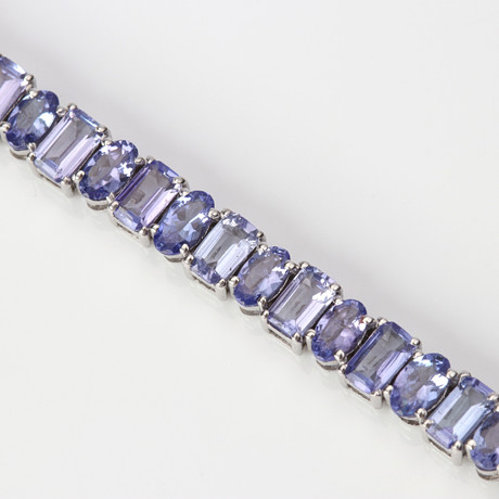 TANZANITARMBAND i silver. på auktion hos Skånes Auktionsverk