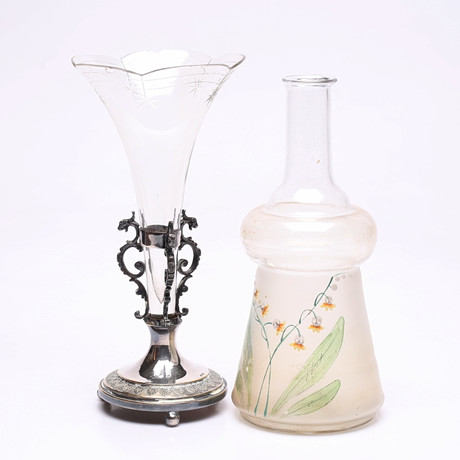 Two glass objects, 18th/20th century. Glass - Utility glass - Auctionet