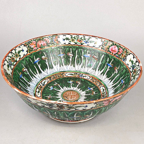 PLATE, Canton porcelain, China, first part of the 19th century