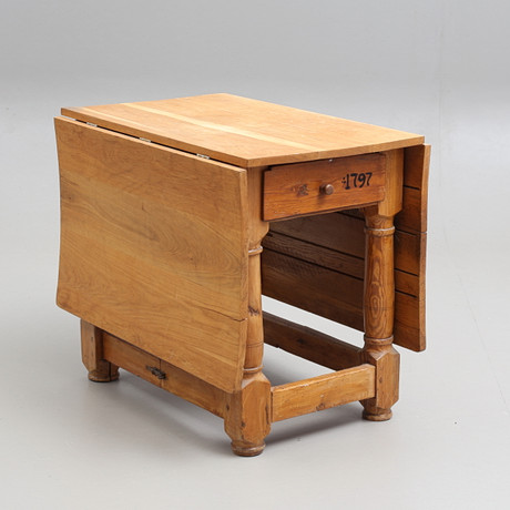 BATTING TABLE, with drawers in the sargen, dated 1797. Furniture ...