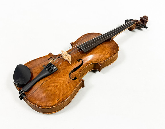 Violin, 3/4, with string, unmarked, 17th/19th century. Collectables ...