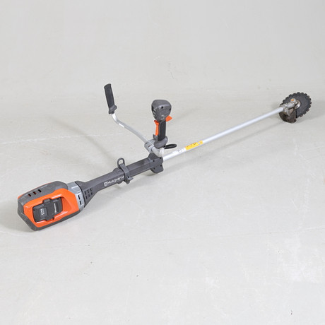 RÖJSÅG, Husqvarna 535iFR, batteridriven.
