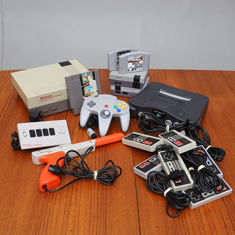 TV-SPEL, ca 18 delar," Mini nes", " Nintendo 64", parti, Nintendo, Japan, 1980/90-tal.