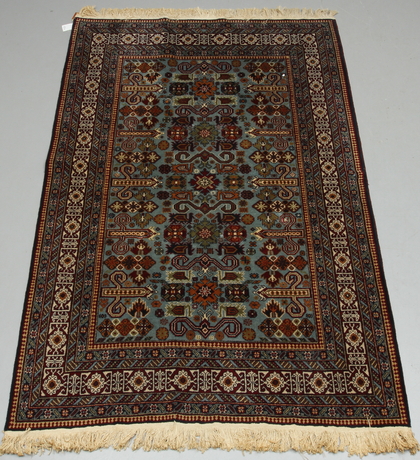 MATTA, orientalisk, ca 196 x 133 cm.
