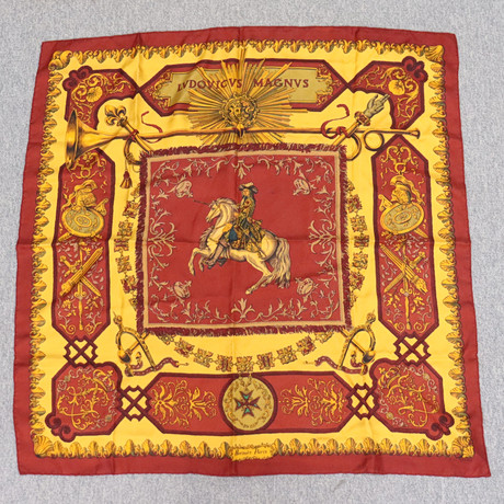 Foulard Carré Hermès Équateur En Soie - Motif Imprimé Animal, Occasion Portée, Multicolore, Fait En France