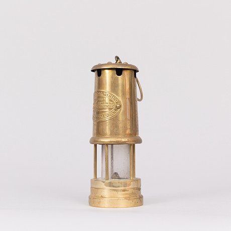 PHOTOGRAPH LAMP in brass, 