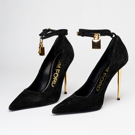 TOM FORD. Pumps, " Ankle Vrist Pumps with golden padlock", storlek 37.