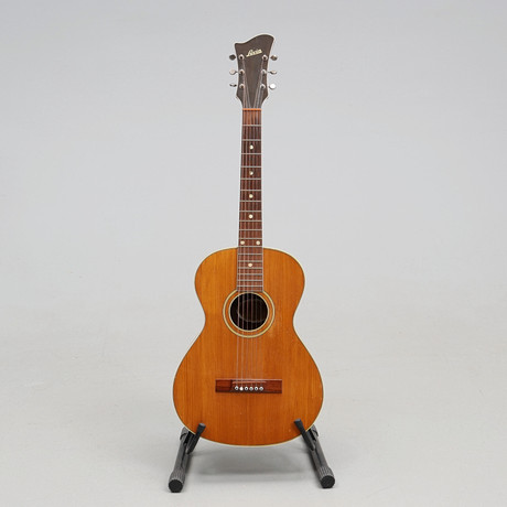 ACOUSTIC GUITAR, F-150, Japan, Manufactured by Kurosawa, Jullian