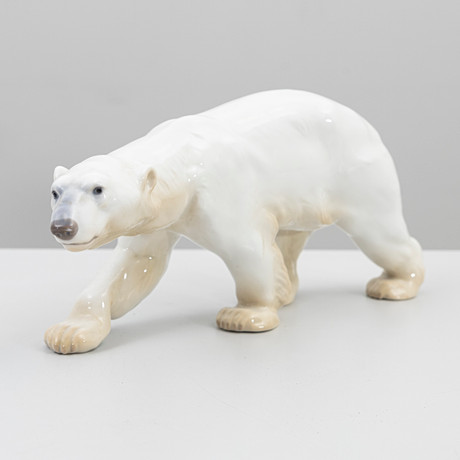 KNUD KYHN. Polar bear with seal, Royal Copenhagen model 1108
