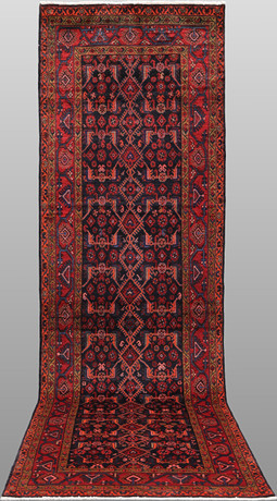 ORIENTMATTA. Hamadan gallerimodell, 433 x 115 cm. på auktion hos Gomér & Andersson Nyköping