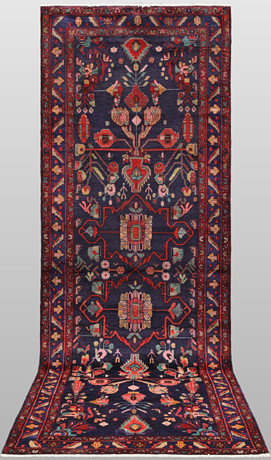 ORIENTMATTA. Hamadan gallerimodell, 345 x 120cm. på auktion hos Gomér & Andersson Nyköping