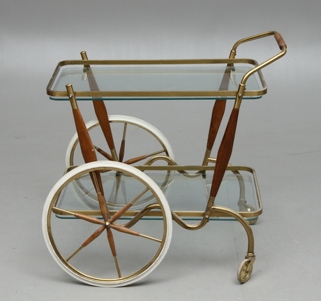 SERVERINGSVAGN, glas och mässing, 1900-tal.