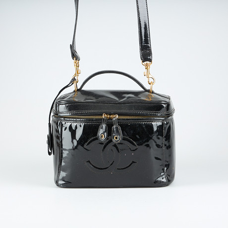 CHANEL, Vanity case, patent leather, ca 1994-1997.