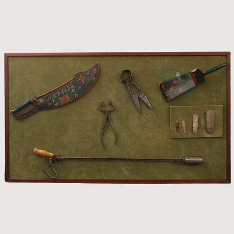 STONE AGE AXE AND SCRAPERS 4 pcs., and a group of common objects ...