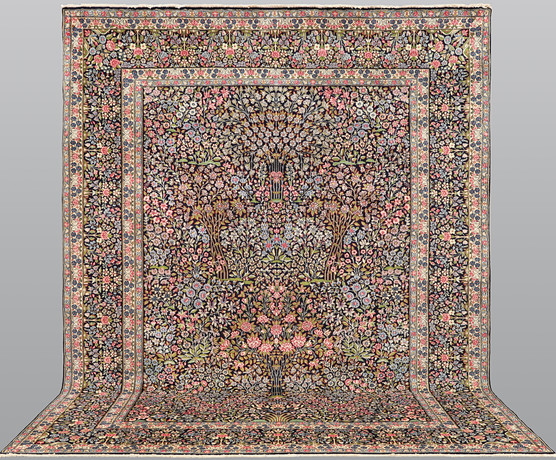 ORIENTMATTA. Kirman Lavar s.k Millefleur, 388 x 300 cm. på auktion hos Gomér & Andersson Norrköping